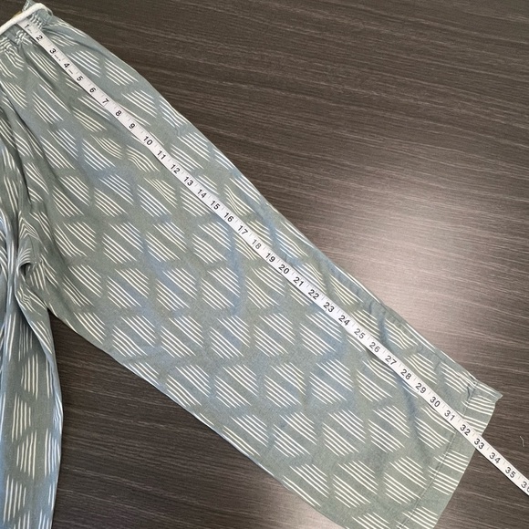 DIP Linen Rayon blend Beachy Ankle Pants. Green with leaf design Rope Tie Beach - Picture 8 of 10